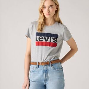 Levi's Gray and Red Logo Women's Tee